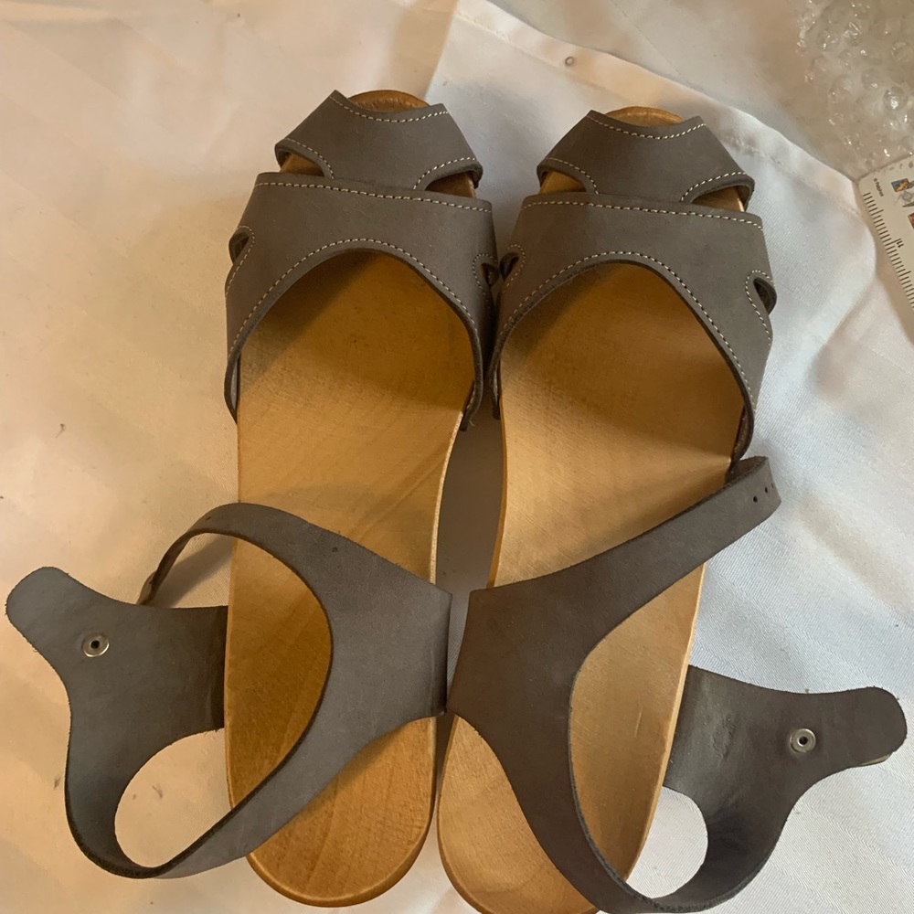 Leather clogs - Picture 4 of 5
